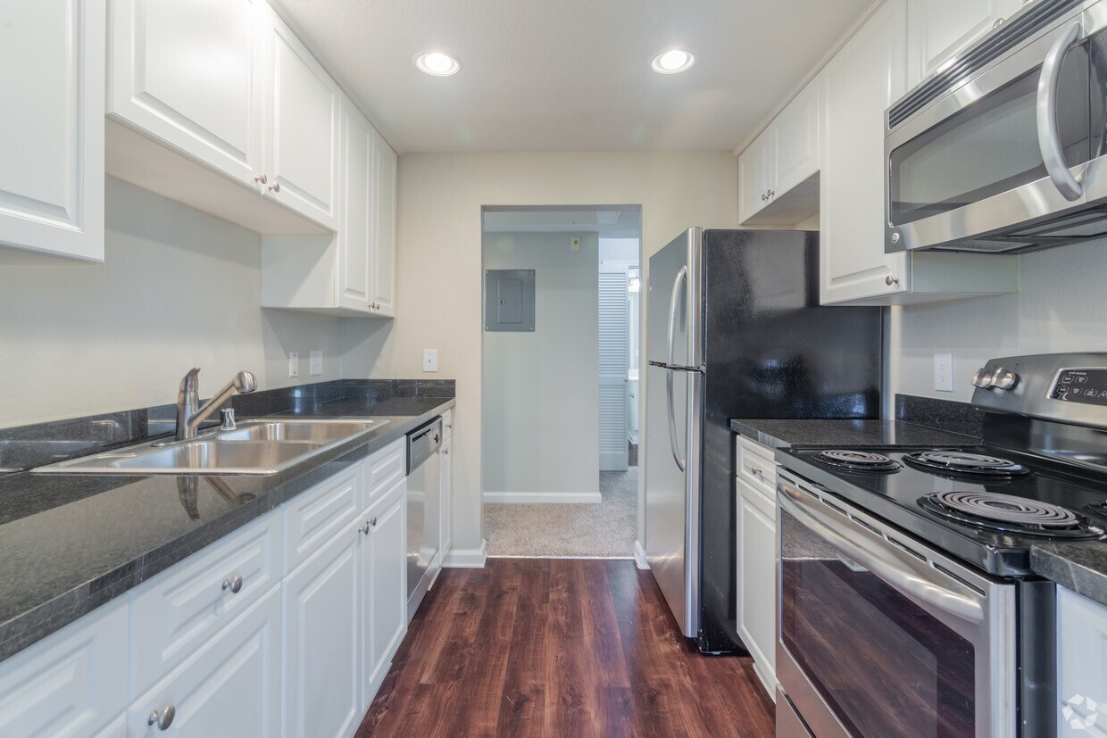 Nantucket Apartments Santa Clara, CA