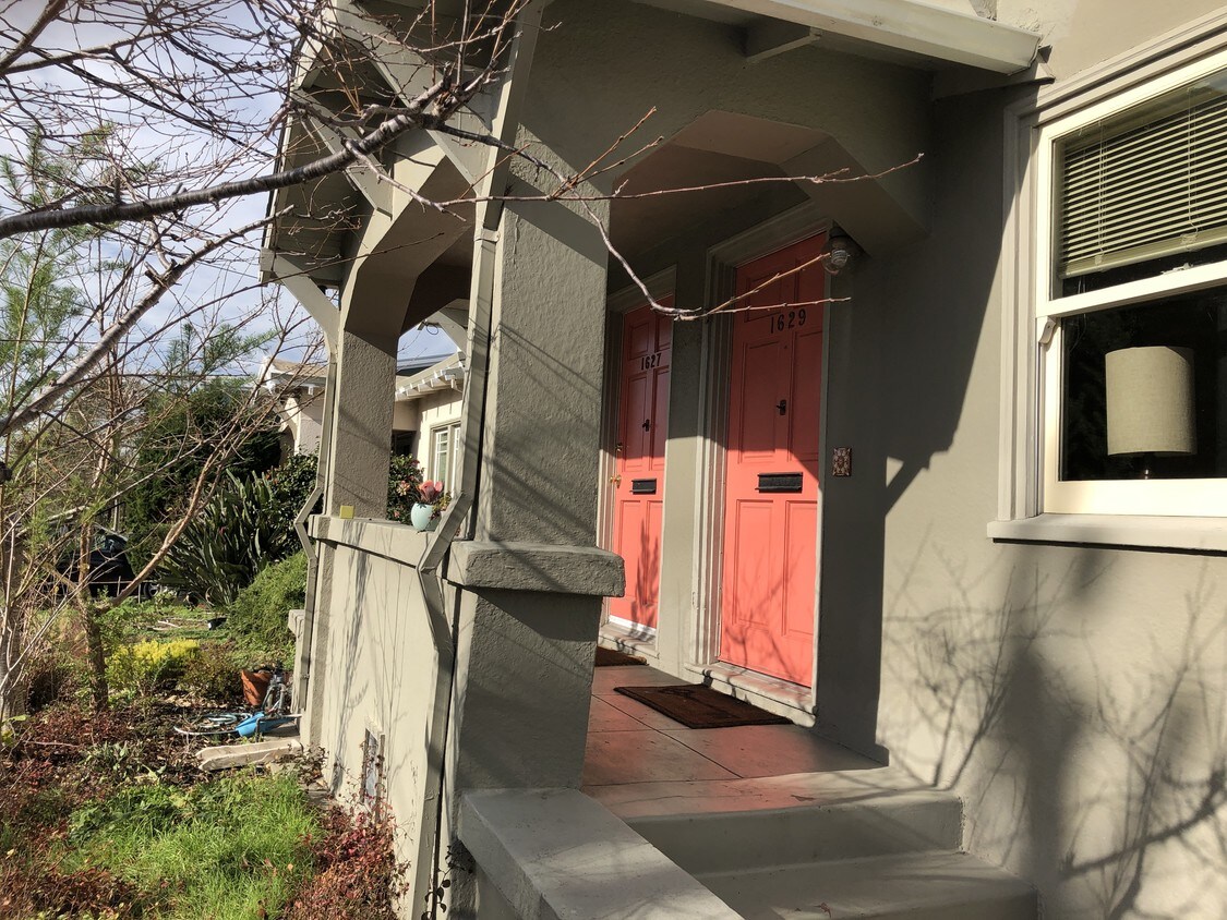 Duplex - 1629 Francisco St