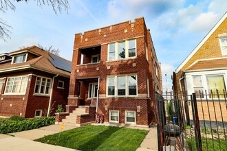 Building Photo - 6633 S Campbell Ave