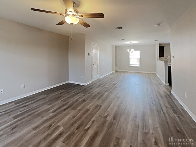 Foto del edificio - 500 Yearwood Ln
