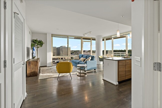 Foto del edificio - 8421 Broad St
