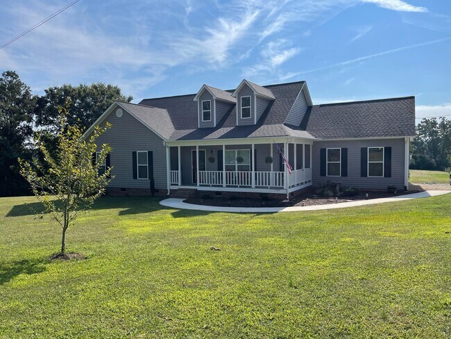 Building Photo - 565 Price Rd