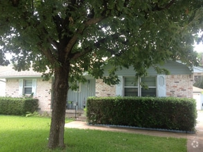 Building Photo - 4401 Astor Rd