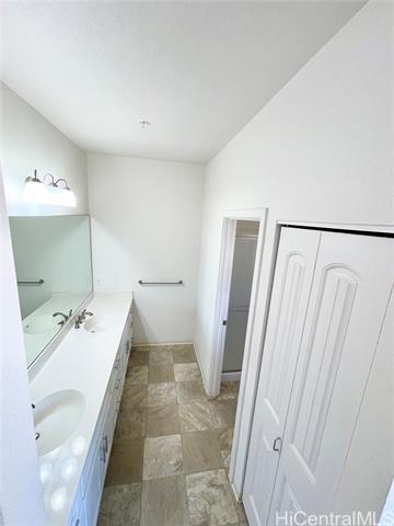 Building Photo - 94-829-829 Lumiauau St