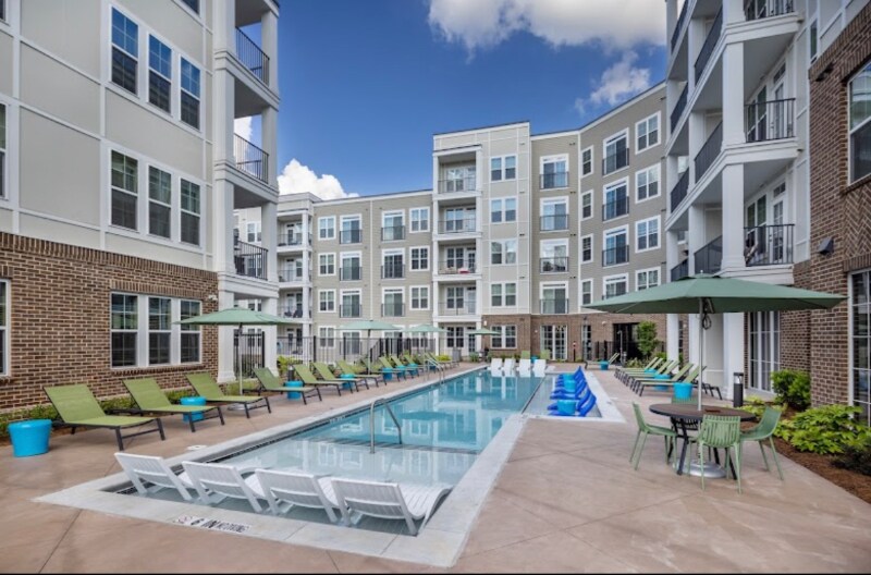 Foto principal - 2170 Bolton Dr NW