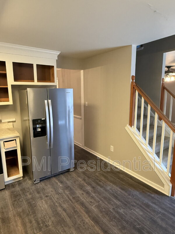 Foto del edificio - 1218 Ryanwood Ct