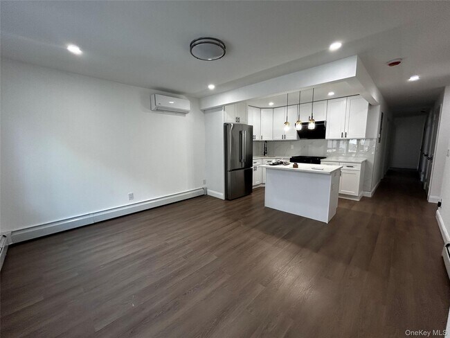 Foto del edificio - 64-46 217th St