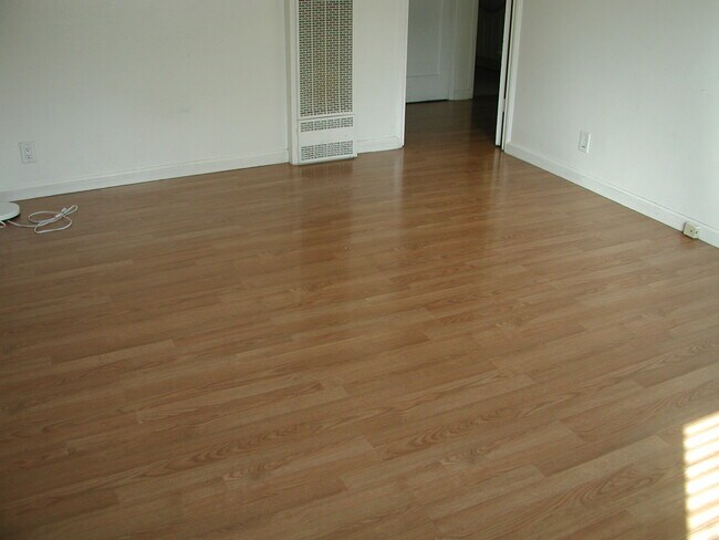 Foto del edificio - 2893 Alma St