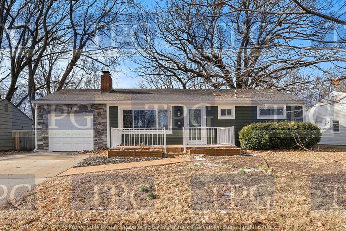 Foto principal - 6800 Woodward St