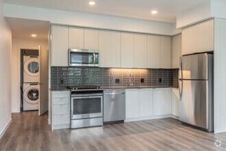 2BR, 2BA - 895SF - Amara