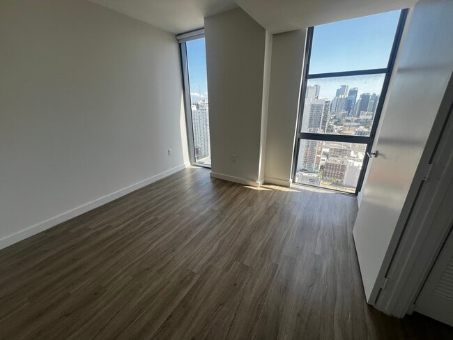Foto del edificio - 538 N Miami Ave