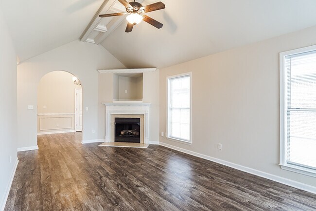 Foto del edificio - 6048 Cathwick Dr