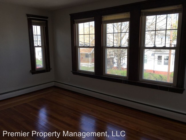 Building Photo - 117 Elmore Ave