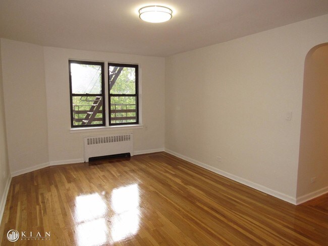 Foto del edificio - 6536 99th St