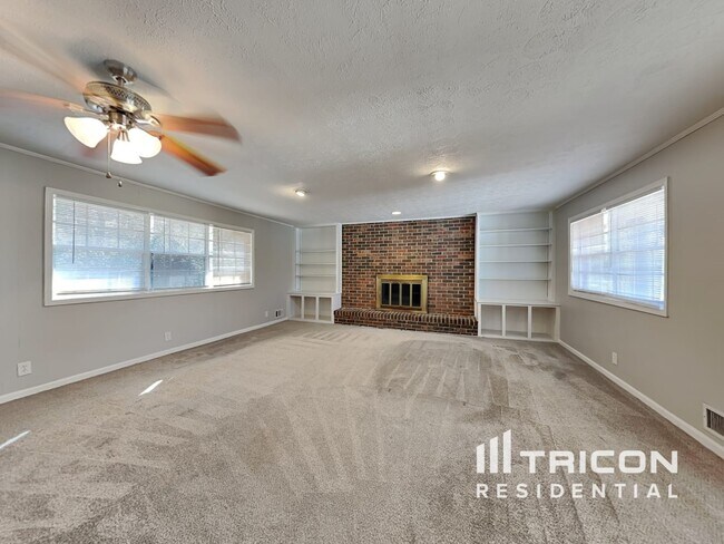 Foto del edificio - 1382 Peggy Ln NW