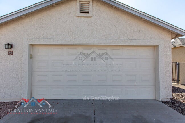 Building Photo - 4725 E Brown Rd