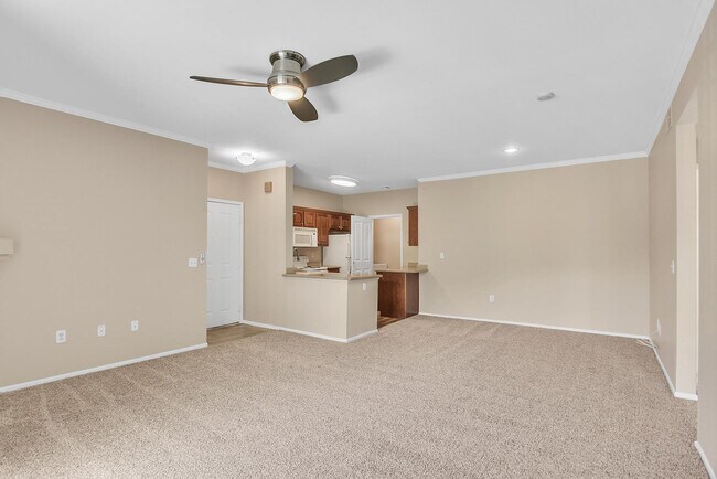 Foto del edificio - 2900 Sunridge Heights Pkwy