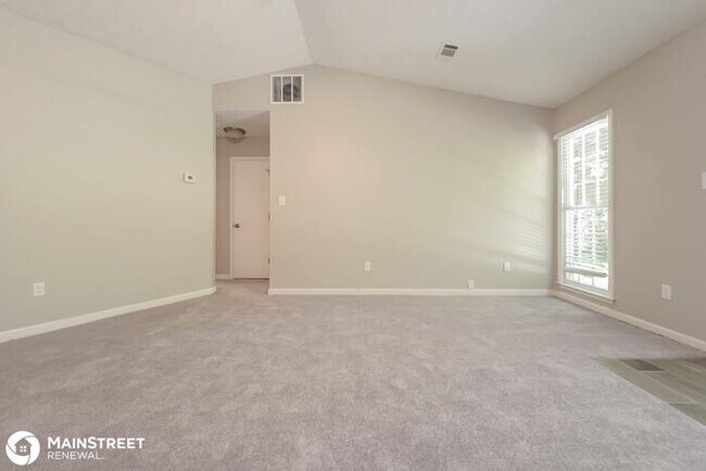 Foto del edificio - 310 Winchester Ct, Ellenwood, GA 30294