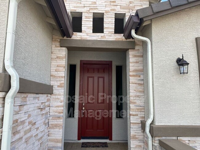 Building Photo - 40681 W Hall Dr