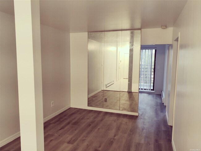 Foto del edificio - 40-12-40149 149th St