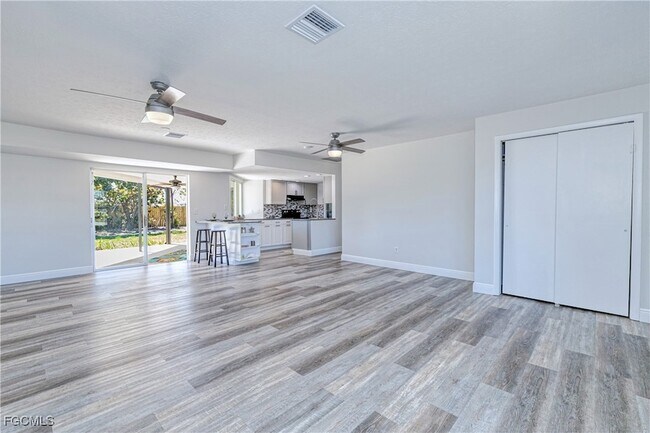 Foto del edificio - 1308 SE 25th Ln