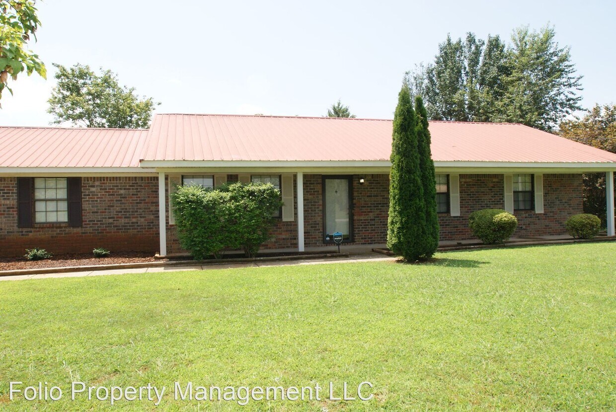 3 br, 2 bath House 450 Joe Quick Road House Rental in Hazel Green, AL