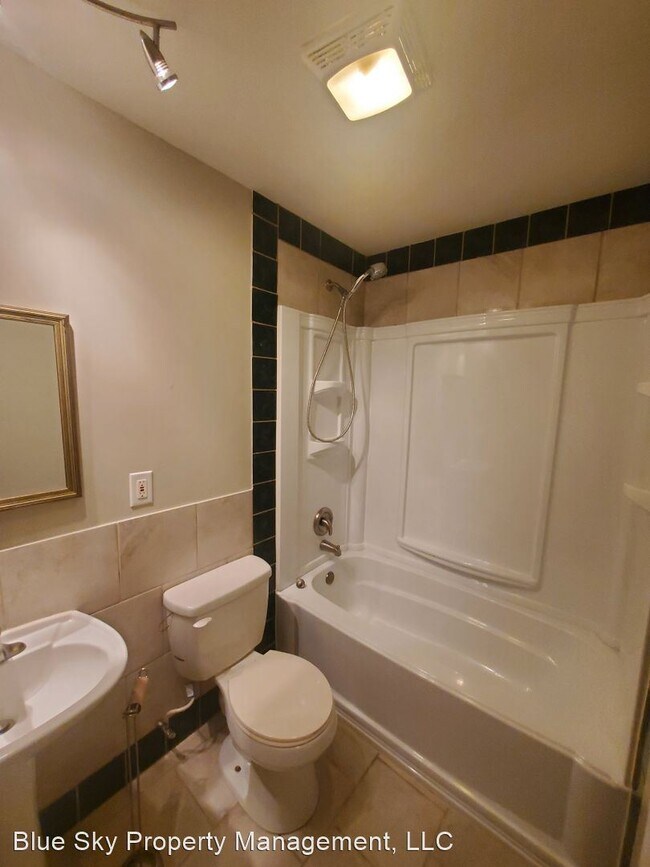Building Photo - 3 br, 2 bath House - 7909 W. South St.