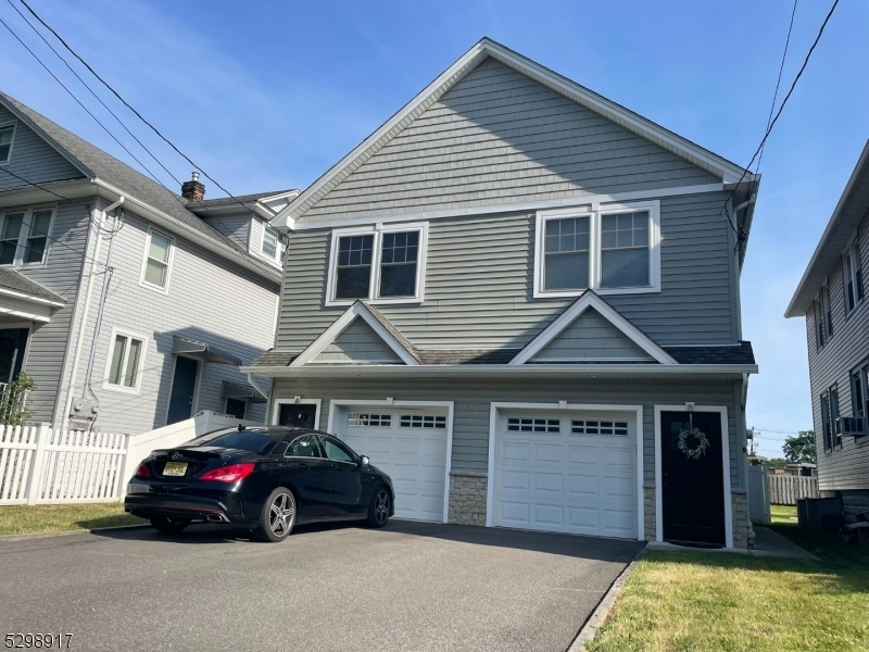 Foto principal - 219 2nd Ave