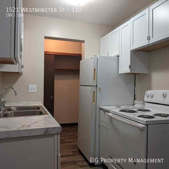 Building Photo - Available 11/30/2023