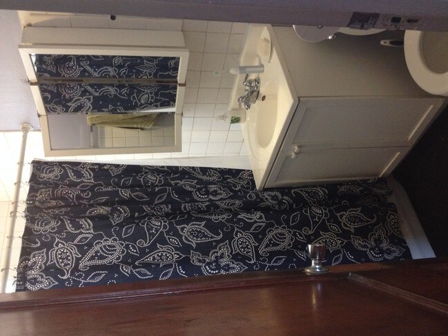 Building Photo - 4706 N Leavitt St