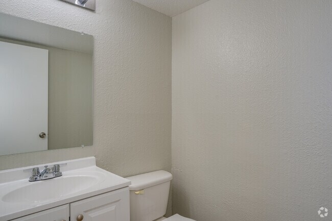 2BR, 1.5BA - 955SF - Secondary Bathroom - Woodridge Manor