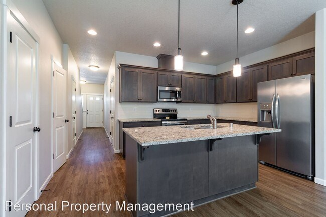 Foto del edificio - 3 br, 2.5 bath House - 11301 NE 14th Court