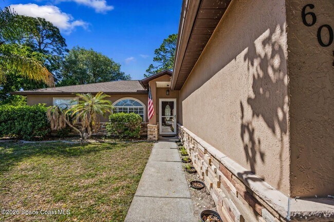 Foto del edificio - 6080 Chapman St