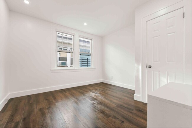 Foto del edificio - 232 Warren St