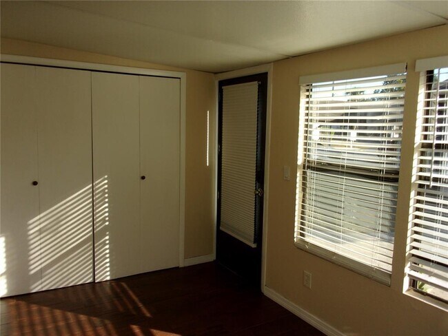 Building Photo - 37724 Alissa Dr