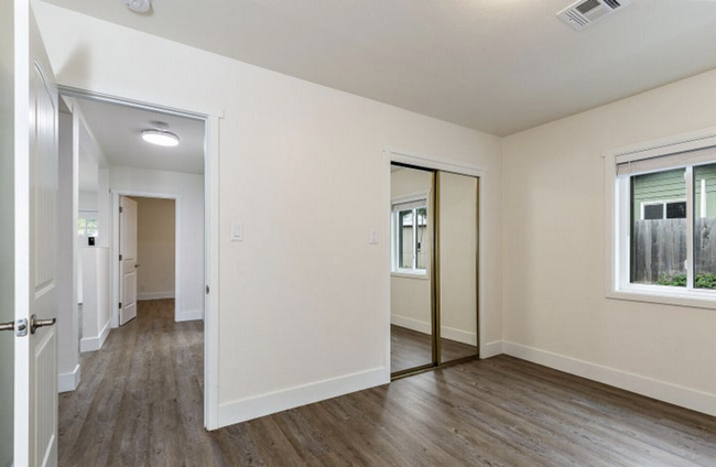 Foto del edificio - 657 Oak St