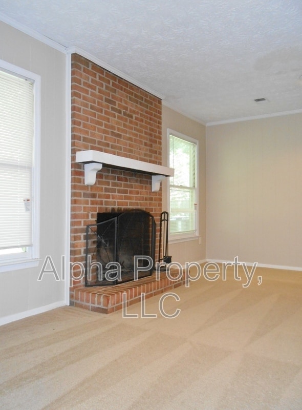 Photo - 20 Clearfield Rd House