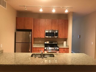 Foto principal - 318 E 26th St