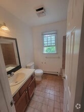 Building Photo - 82 Upton Dr