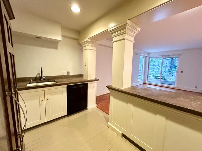 Foto del edificio - Capitol Hill Condo