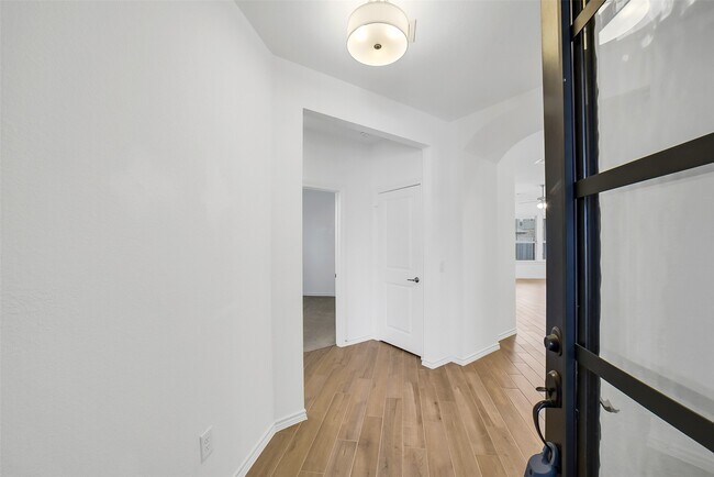 Foto del edificio - 1309 Tan Gable Ln