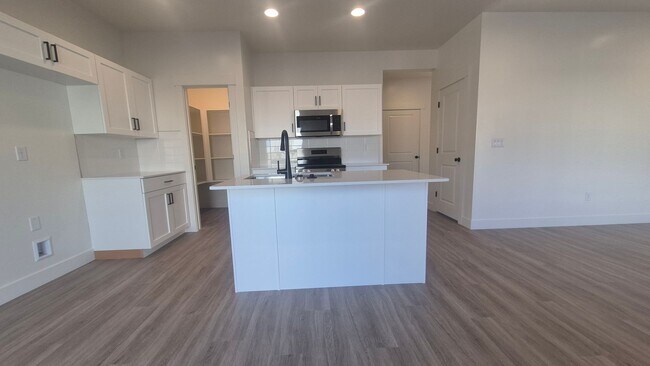 Foto del edificio - 5677 S Weehawken Ln