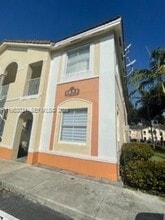 Building Photo - 1651 SE 28th Ct