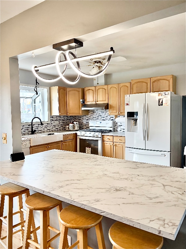 Building Photo - 1595 Oregon Trail