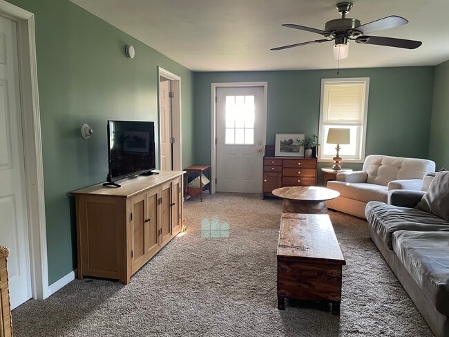 Building Photo - 5509 S Newstead Rd