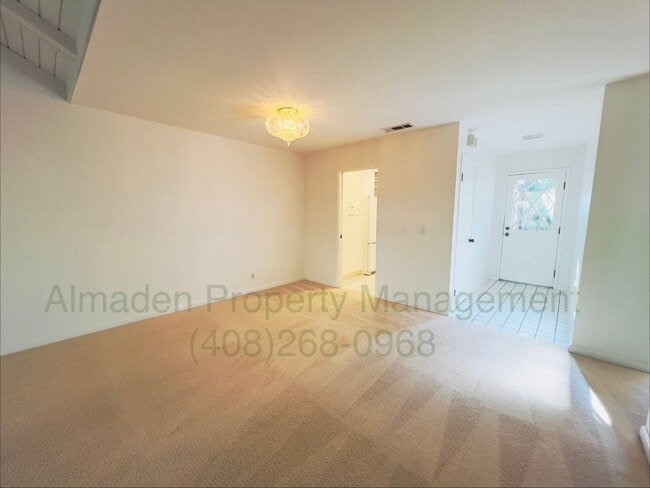 Building Photo - 6082 Montgomery Ct