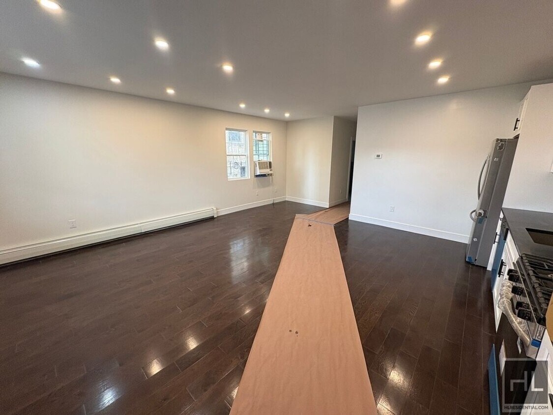 Foto principal - Woodland Ave, YONKERS