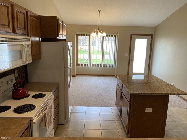 Building Photo - 2 br, 2 bath  - 57 Whispering Woods Dr