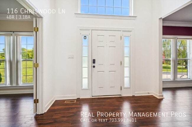 Foto del edificio - 116 Chriswood Ln