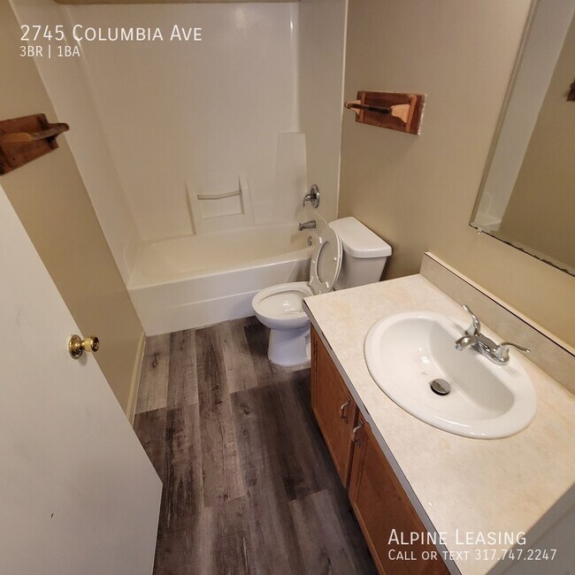 Building Photo - 2745 Columbia Ave